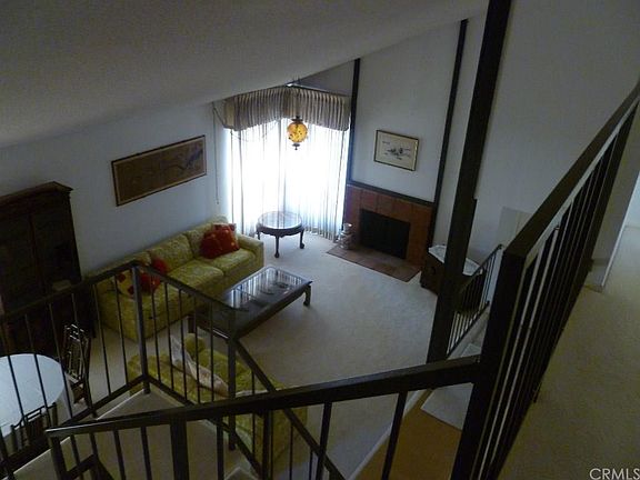 4th image of 2067 W 182nd St