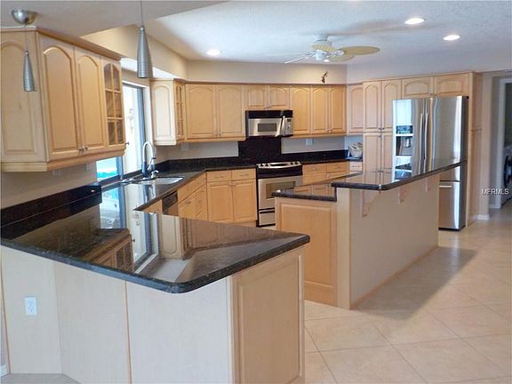 3rd image of 1561 Albatross Dr