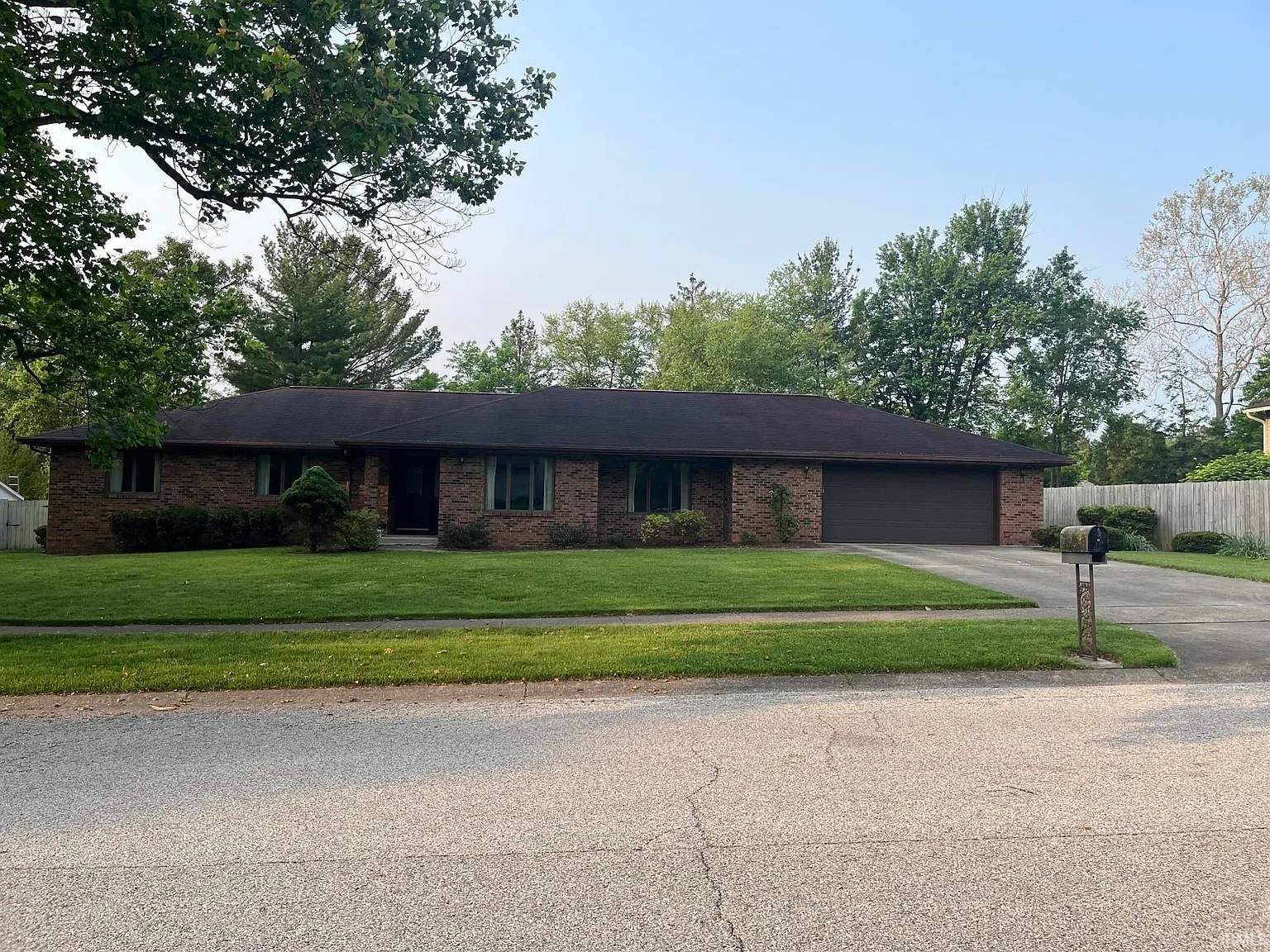 2326 E Woodbine Ave photo 1