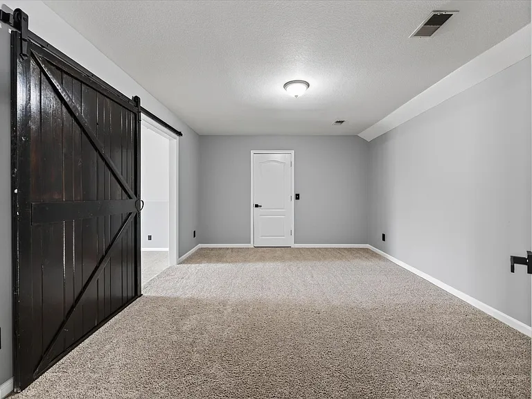 3697 Nadia Dr — Photo 31