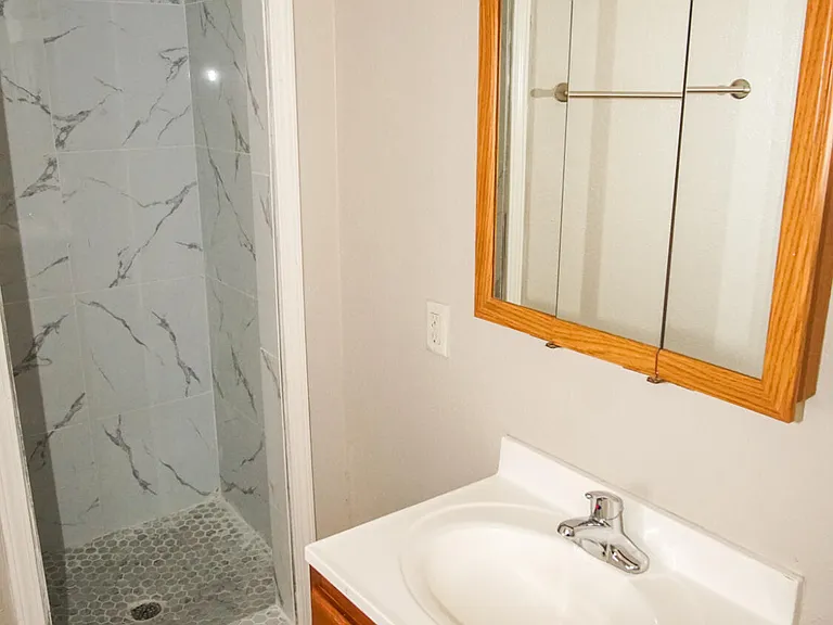 216 S Schutz Dr #10 — Photo 8