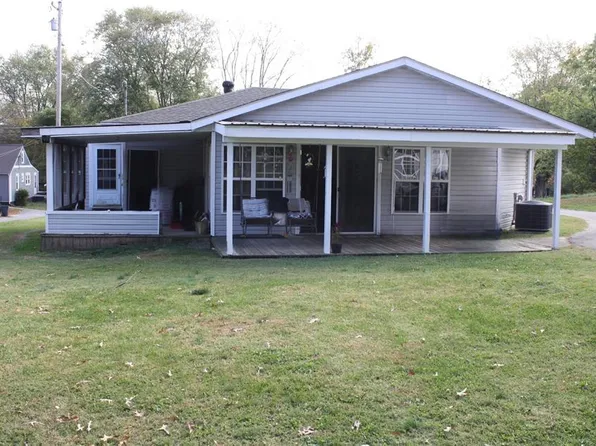 116 Woodland St, Livingston, TN 38570