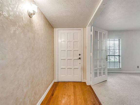 3rd image of 1912 Glenrose Ln