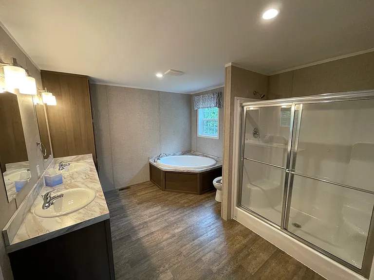 20 Glenn Ave — Photo 10