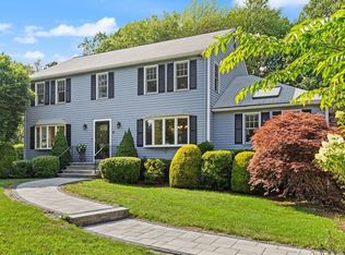 10 Magnolia Rd, Sharon, MA 02067