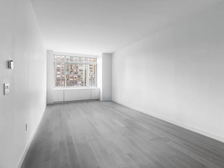 101 W End Ave #19E — Photo 3