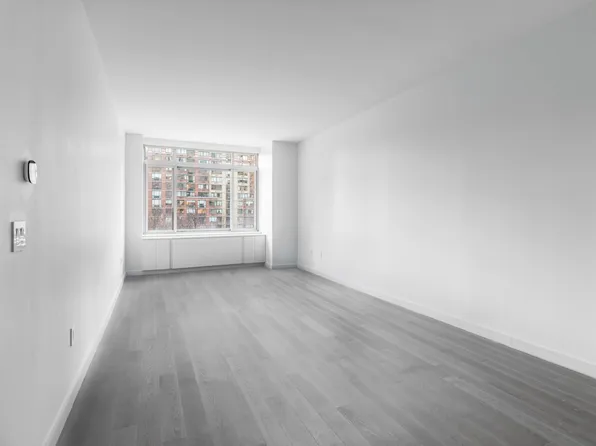 101 West End Avenue image 1 of 24