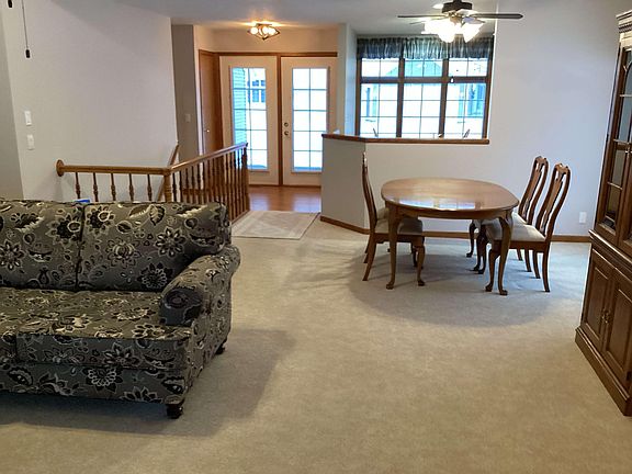 4th image of 811 Clarewood Ct