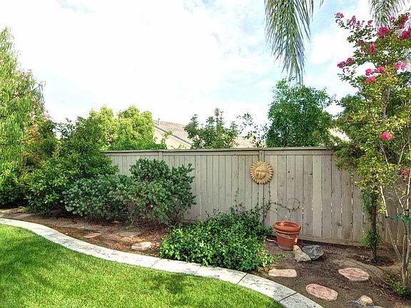 3rd image of 28015 Whisperwood Dr