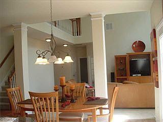 5th image of 3571 Meadow Glen Ct