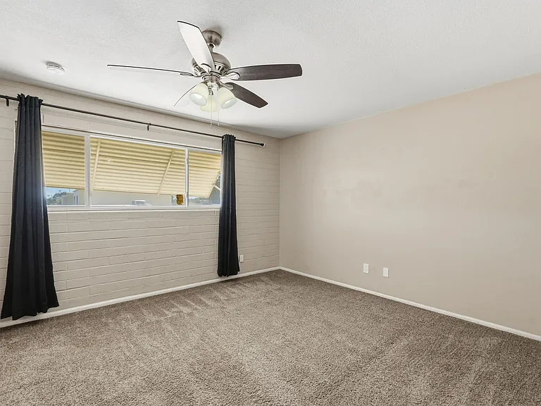 533 N Lesueur — Photo 8