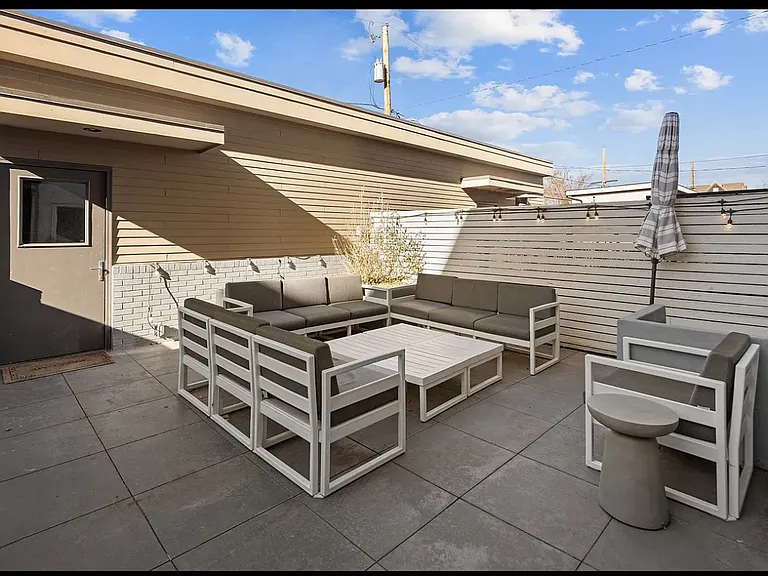 2543 S Sherman St — Photo 33