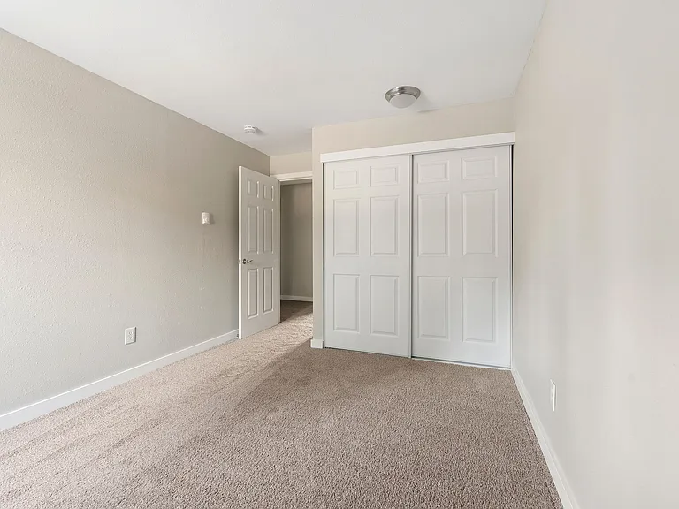 Brittany House Apartments — Photo 52