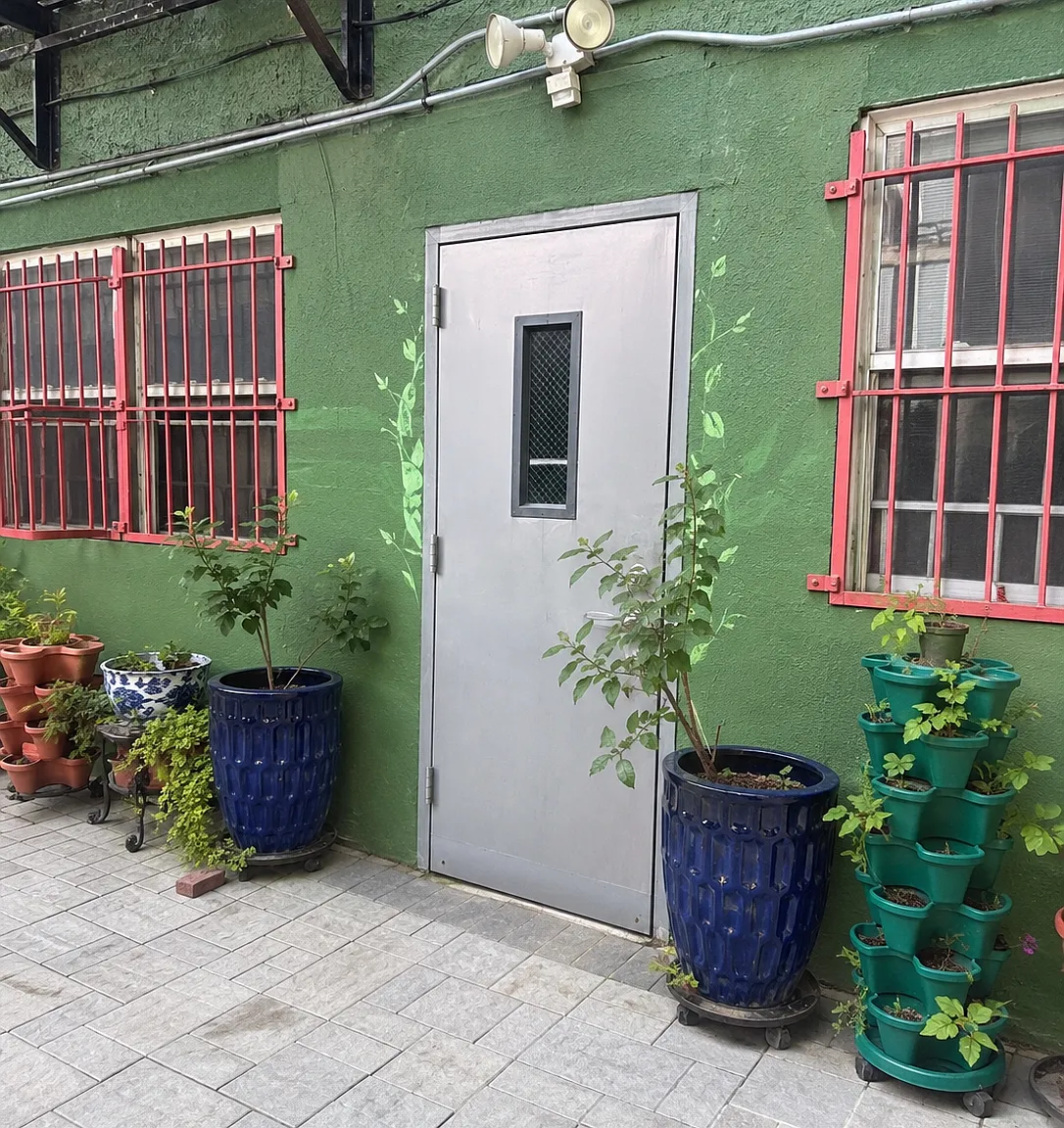 1 bed, 560 sqft, $1,700 — Photo 3