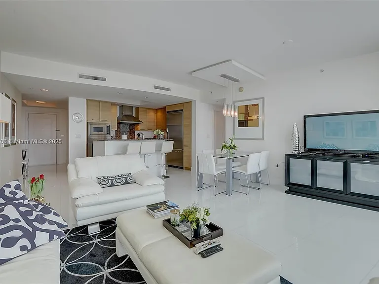 1 N Ocean Blvd #1411 — Photo 9