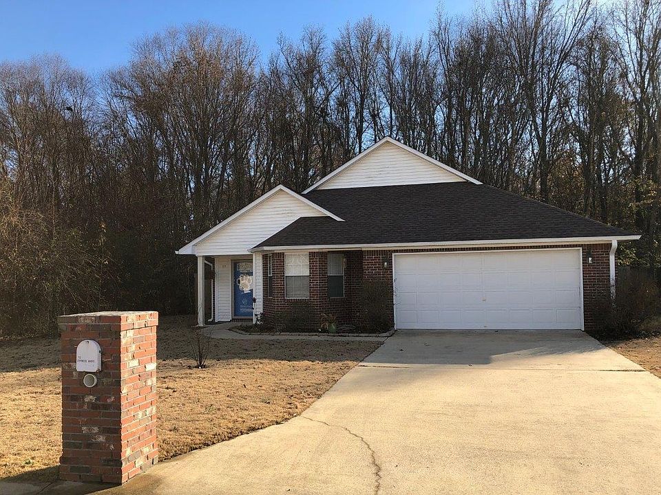 1st image of 113 Cypress Grove Dr