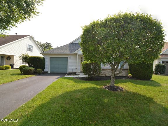 2nd image of 2654 Meadow Lake Drive