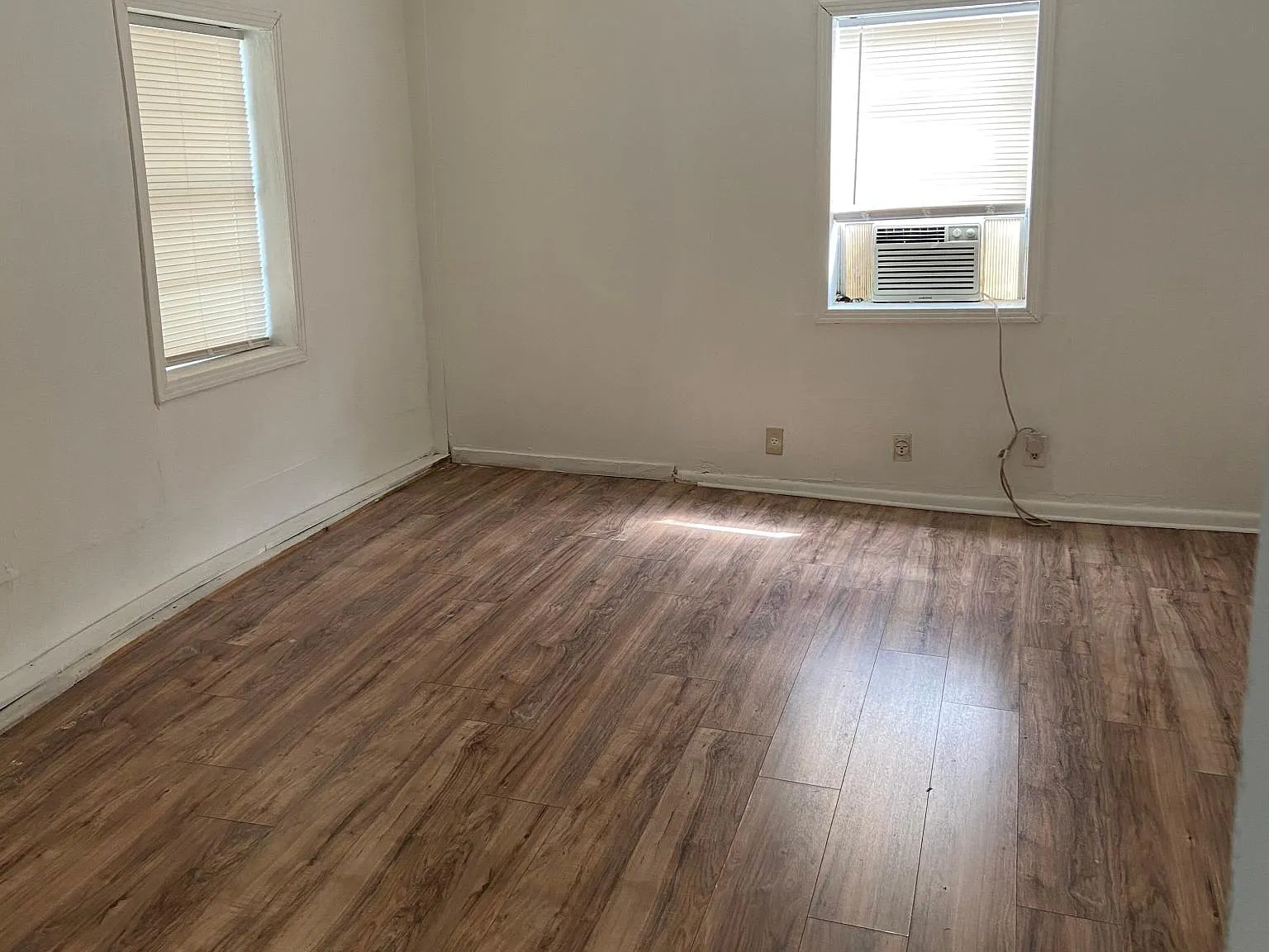 7449 FM 725 — Photo 2