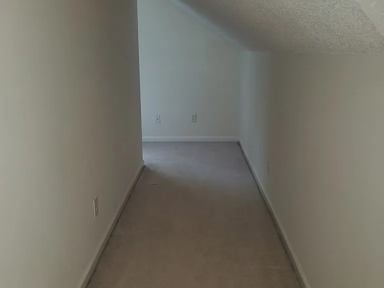 730 Henderson Rd — Photo 9