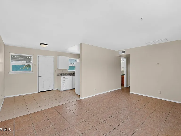 9545 Verbena Dr — Photo 11