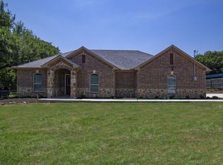 404 Cindy Way, Desoto, TX 75115