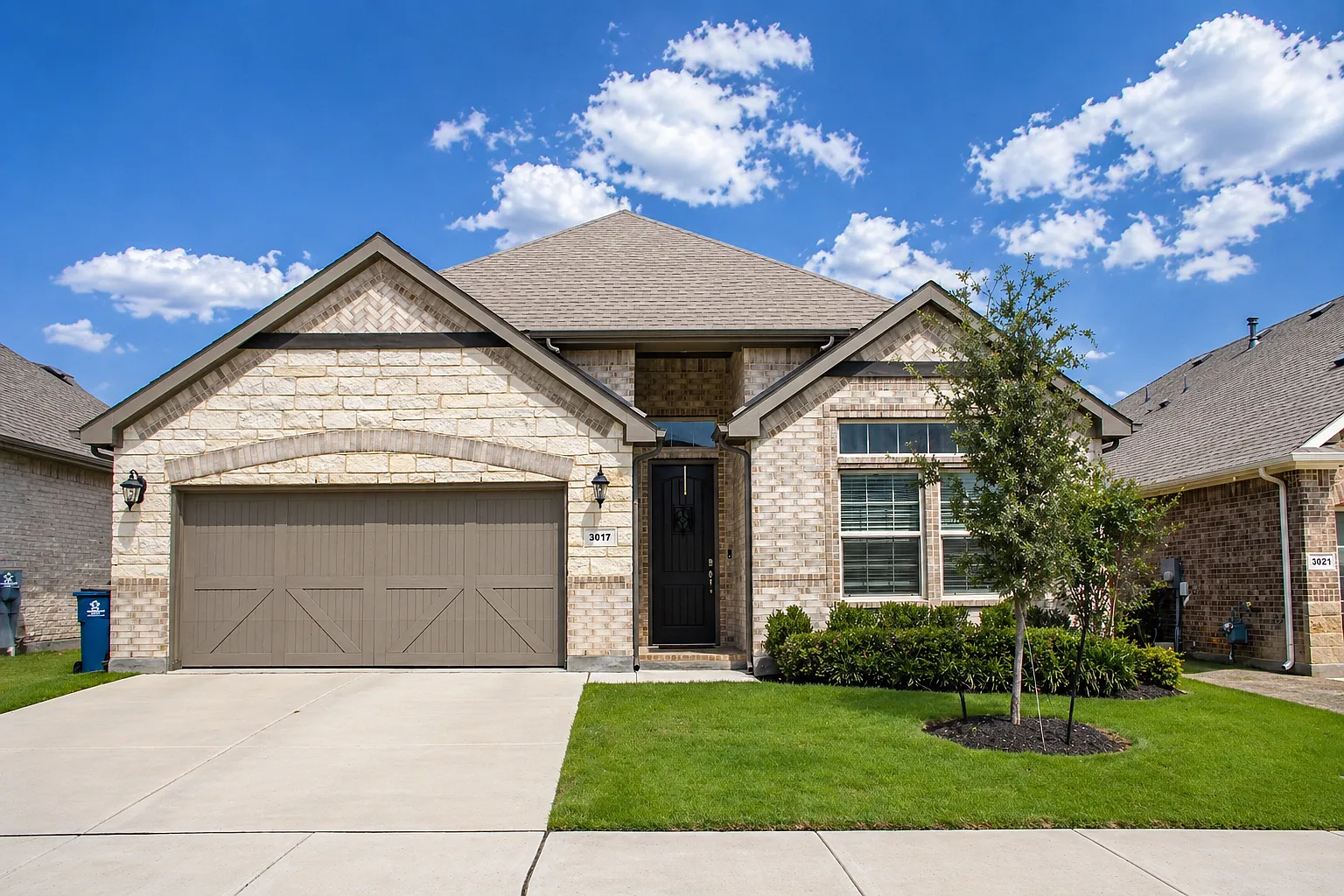 3017 Lionsgate Dr — Photo 1