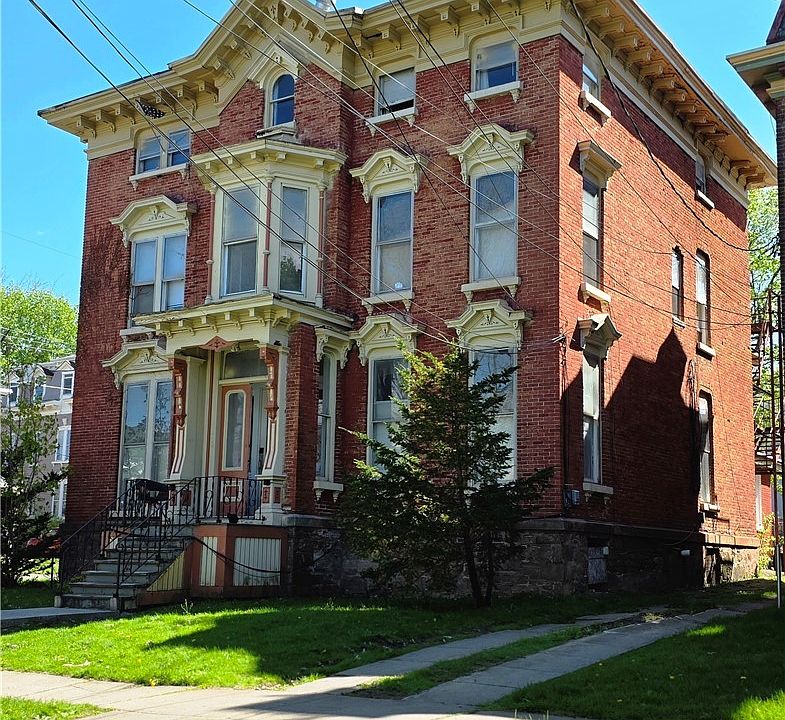 1st image of 406 Rutger St