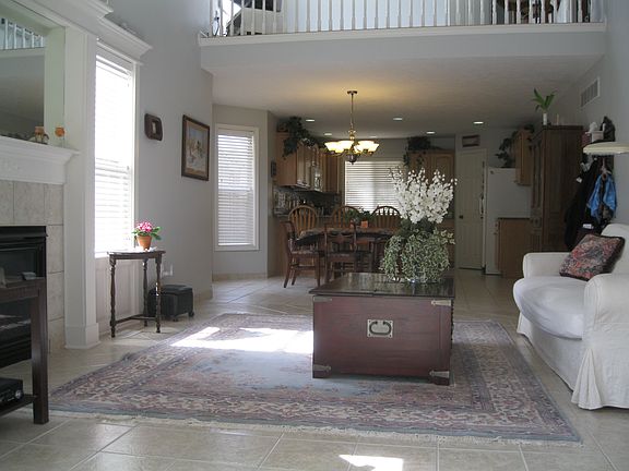 Gas FP, ceramic tile, loft