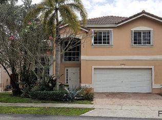 11042 NW 53rd Ln, Doral, FL 33178