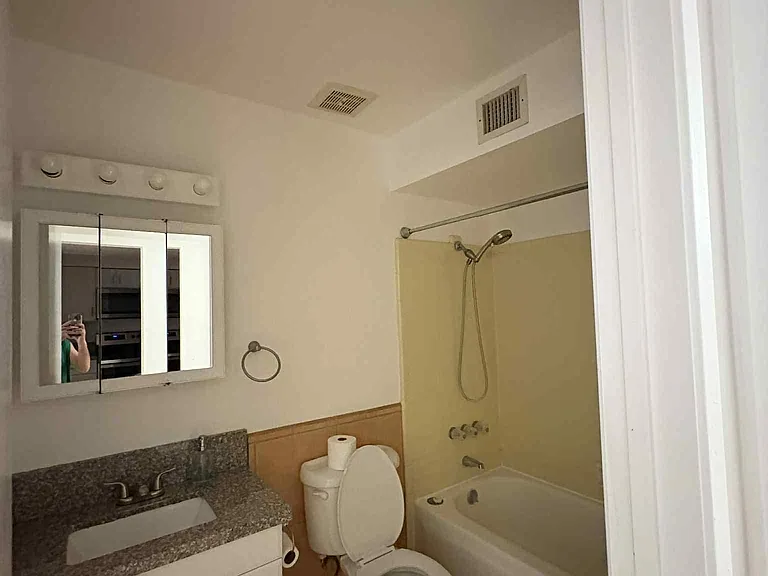5045 E Adams St — Photo 1