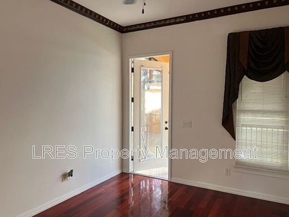 4th image of 225 Arnold Ln