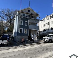 15 5th Ave #2, Worcester, MA 01607