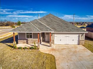 1216 N Taylor Way, Mustang, OK 73064