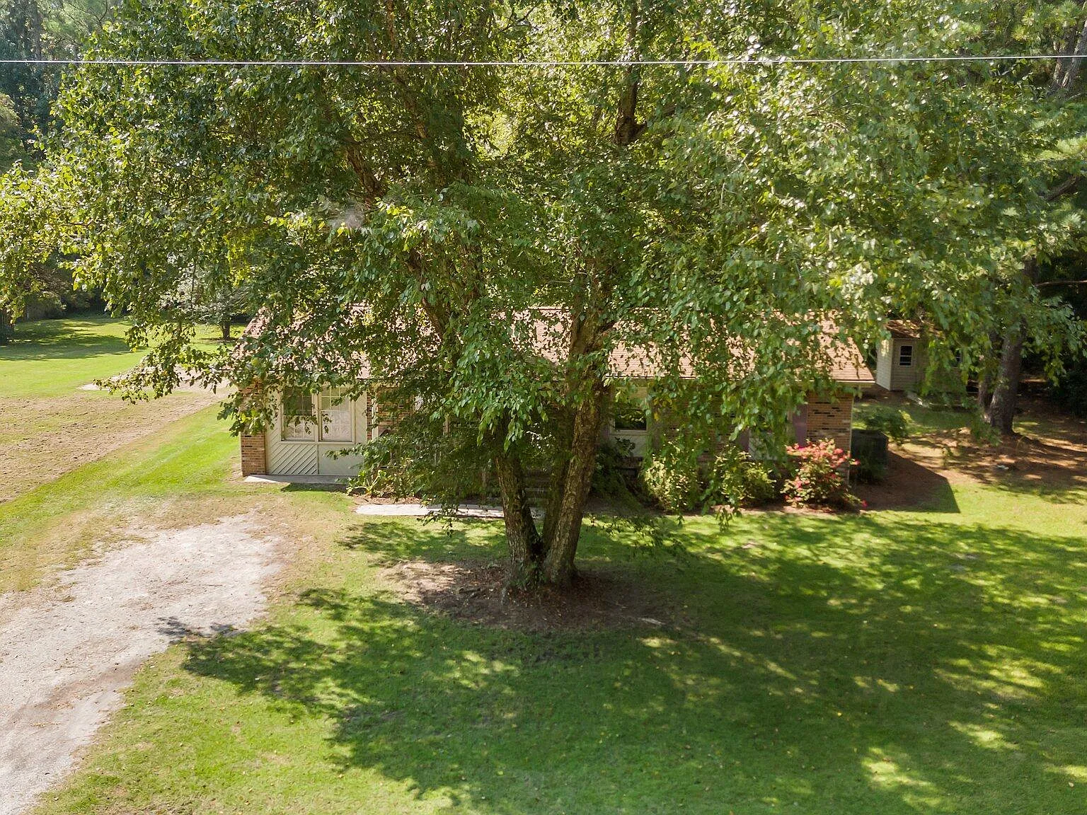 2 bed, 3.0 bath, 1325 sqft, $1,600 — Photo 4