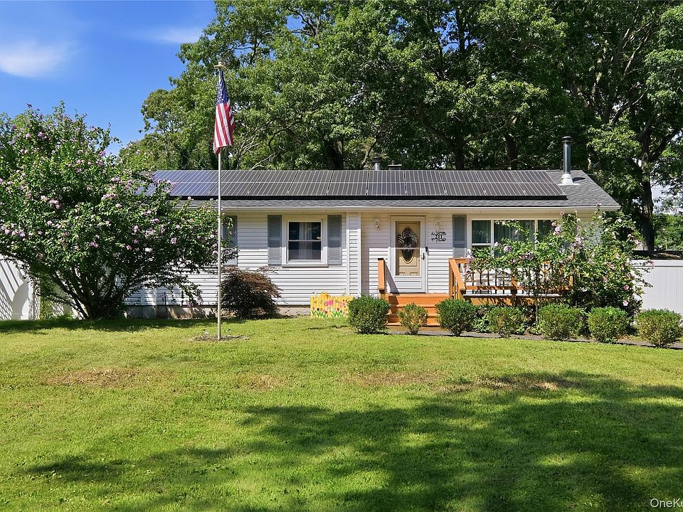 1st image of 211 Hampton Avenue