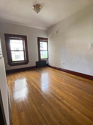 1st image of 1091 2nd Ave #3RE