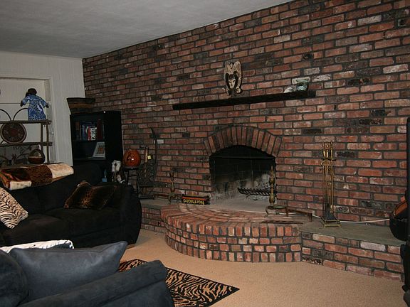 one of 2 great family rooms