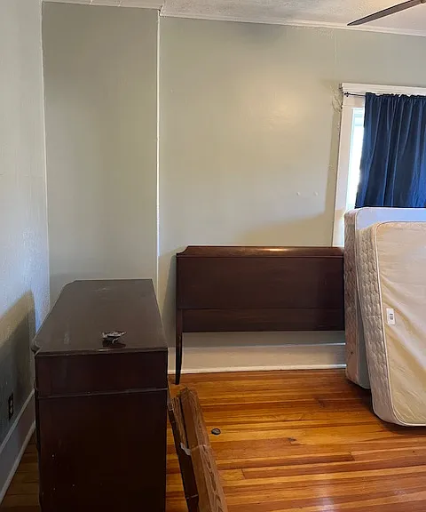 Upstairs bedroom