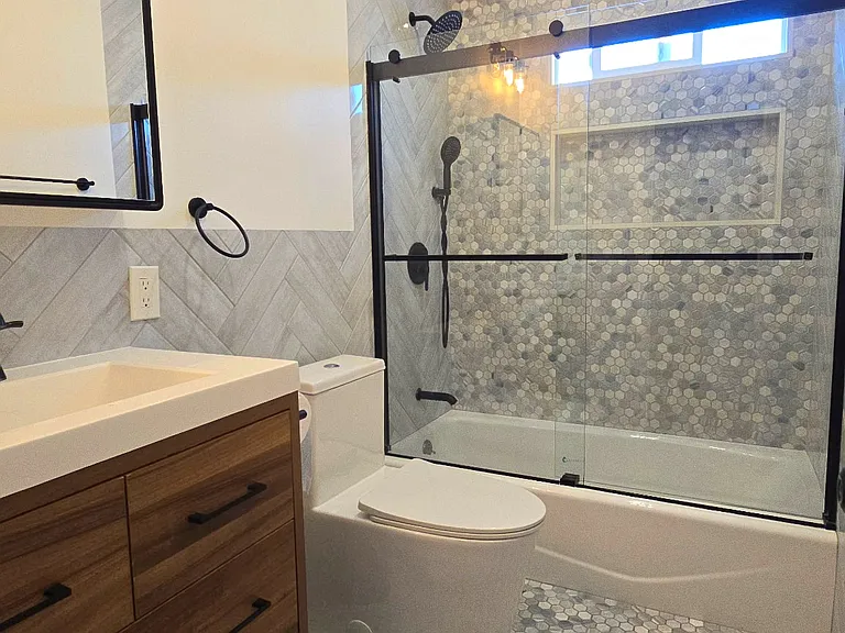 726 N Foxdale Ave — Photo 20