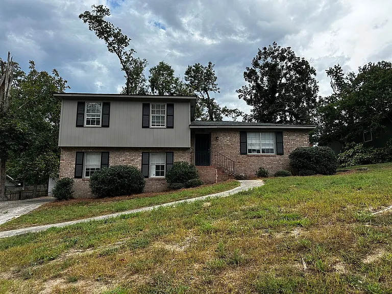 4565 Rockdale Ct — Photo 1