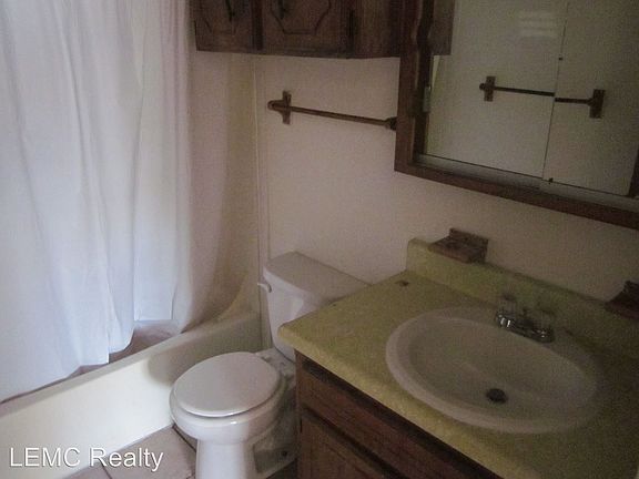 3rd image of 1410 Ponderosa St APT 128