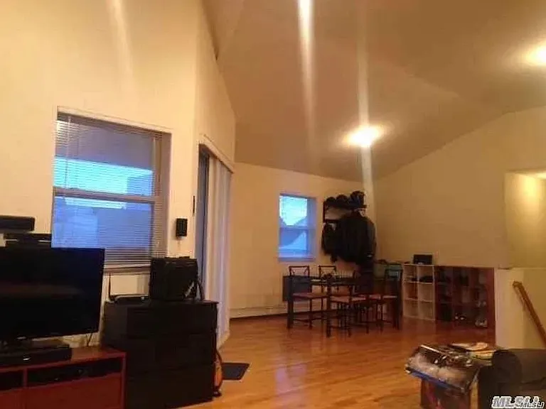 457 Monroe Blvd #2 — Photo 18