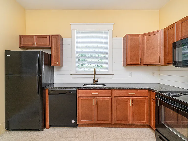 1219 Grace Ave #2 — Photo 18