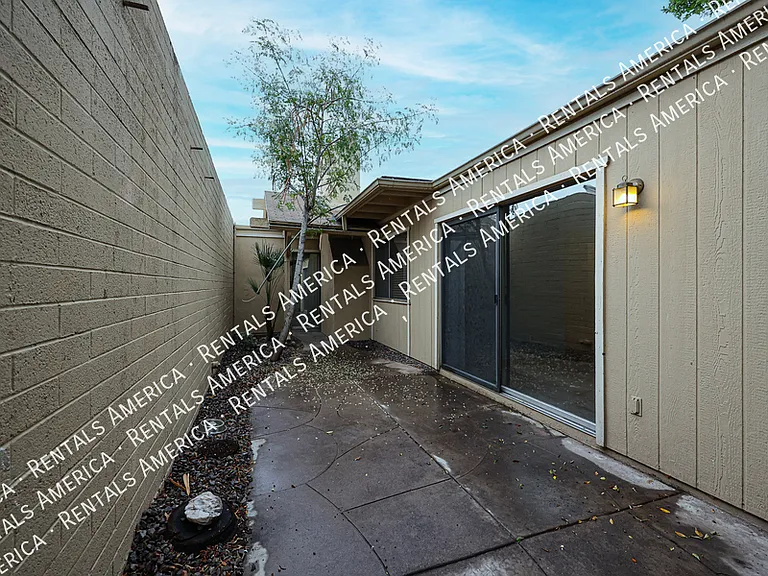 6626 N Majorca Ln W — Photo 21