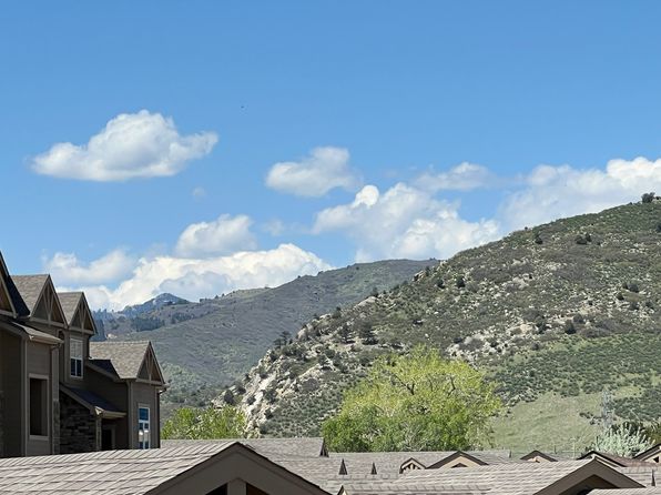 9962 W Victoria Pl #203