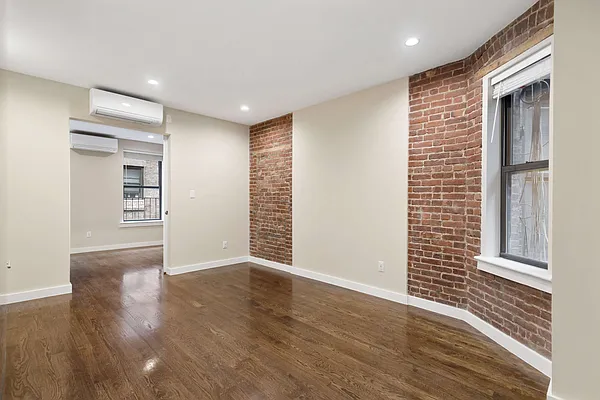 Rented by Cooper & Cooper Real Estate | media 9