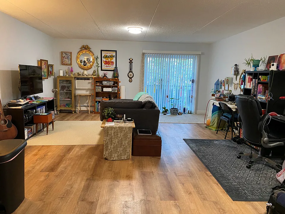 75 Arthur St #15