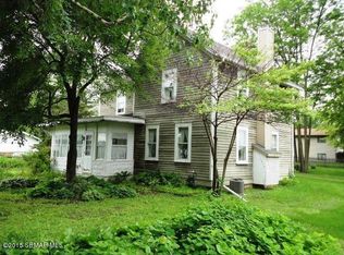 419 N Main St N, Nelson, WI 54756