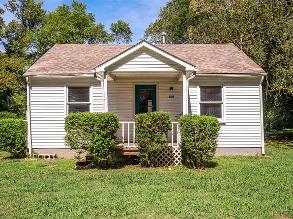 709 E 3rd St, Russellville, KY 42276