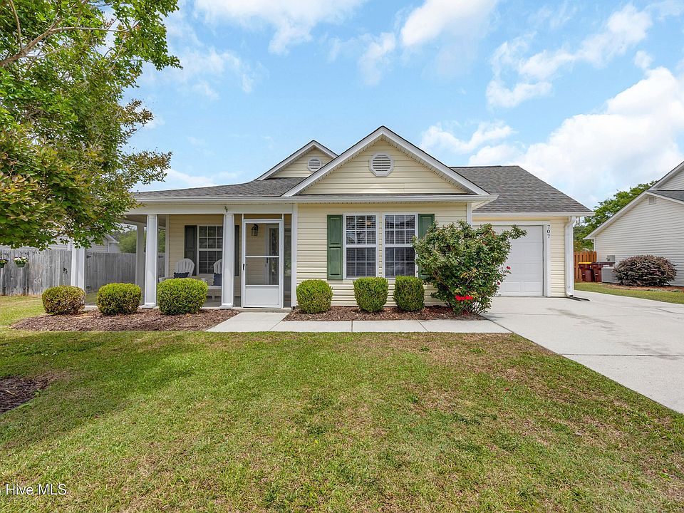 1st image of 707 Tisbury Lane
